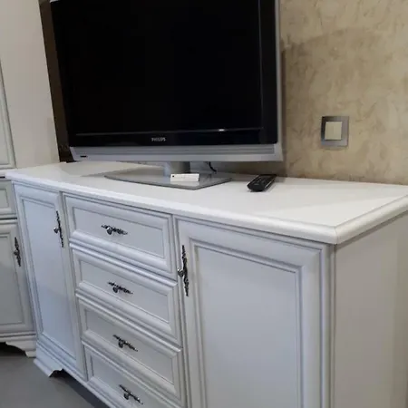 Apartnet. центр у метро - золотая горка Apartament